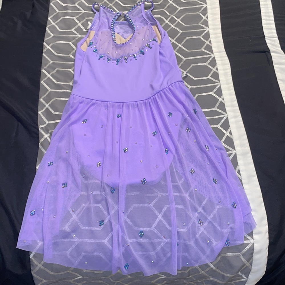 Dance Costume - Picture 4 of 10